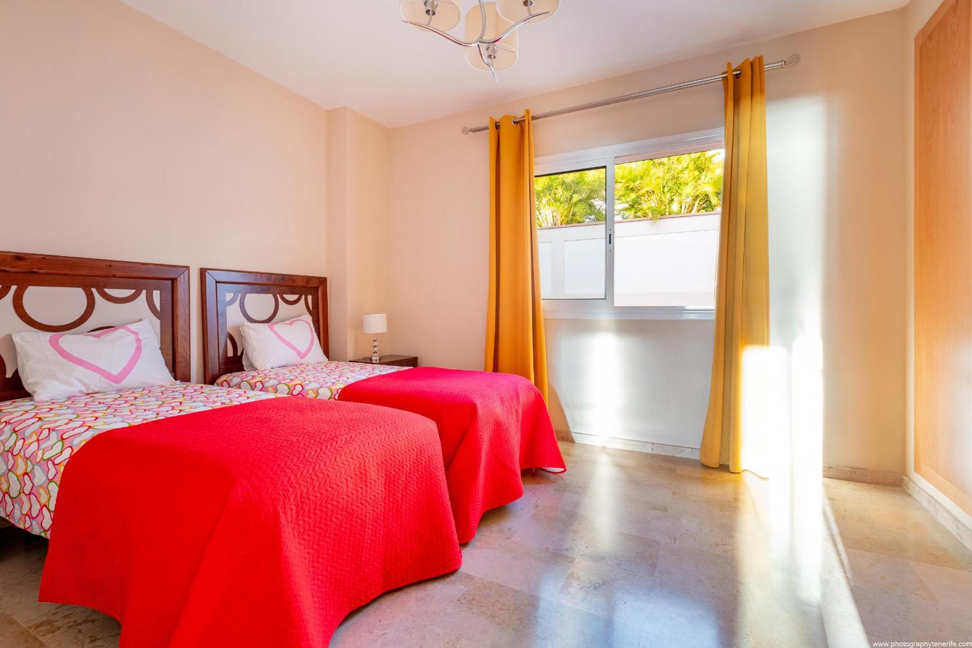 Residencial Playa De La Arena Apartment Puerto de Santiago  Exterior photo